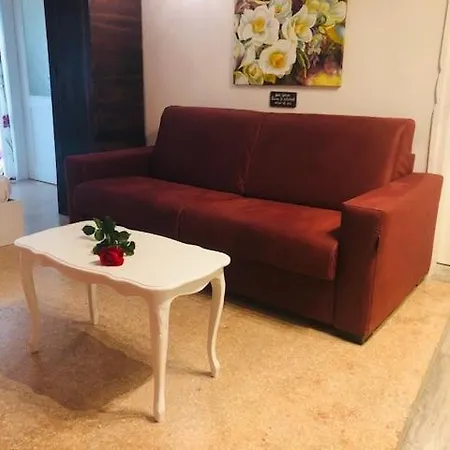 Antica Casa Del Leone 아파트